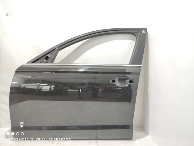 Puerta delantera izquierda 4G0831051 VAG/Audi