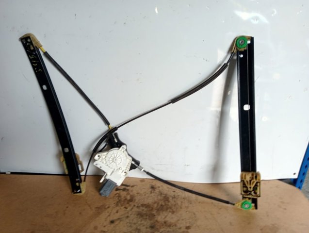 VAG 4G0837462 Mecanismo de elevalunas delantero derecha  en stock Terrassa
