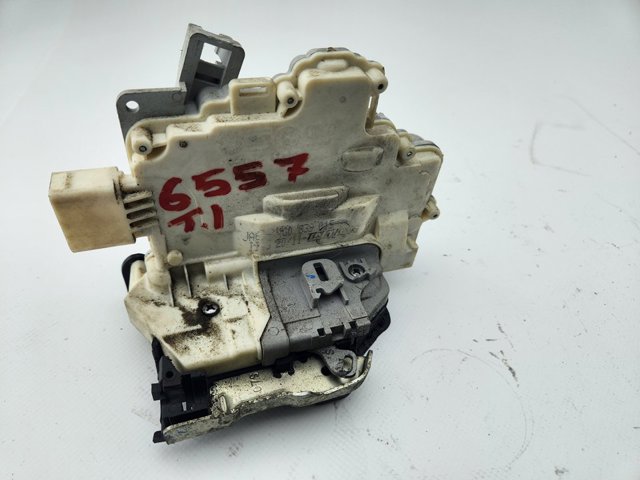 VAG 4G0839015 Cerradura de puerta trasera izquierda  en stock Terrassa