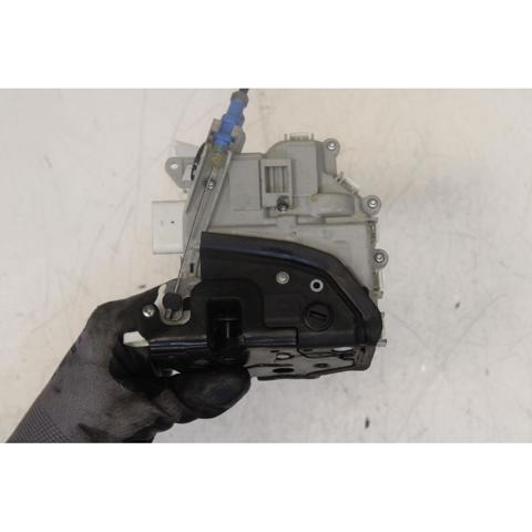 4G0839016B VAG Cerradura de la puerta trasera derecha  disponible Vigo