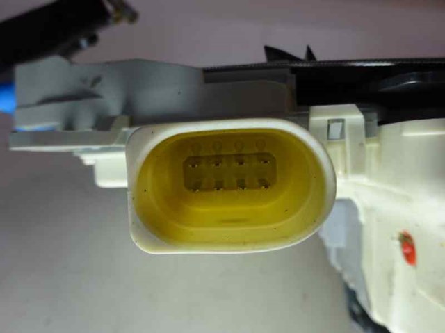 4G0839016E VAG Cerradura de la puerta trasera derecha comprar Madrid