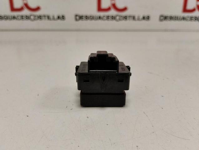 4G0941509 Boton de luz de emergencía  en stock Sabadell
