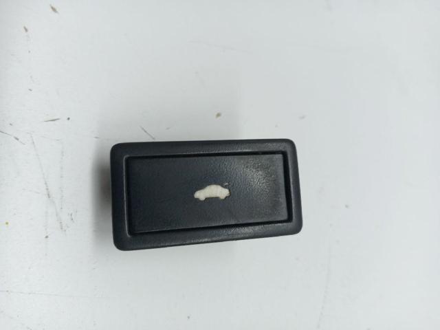 4G0959831A VAG Botón interior de apertura de maletero  disponible Vigo