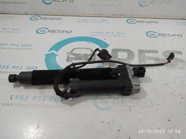 4G5827851B VAG