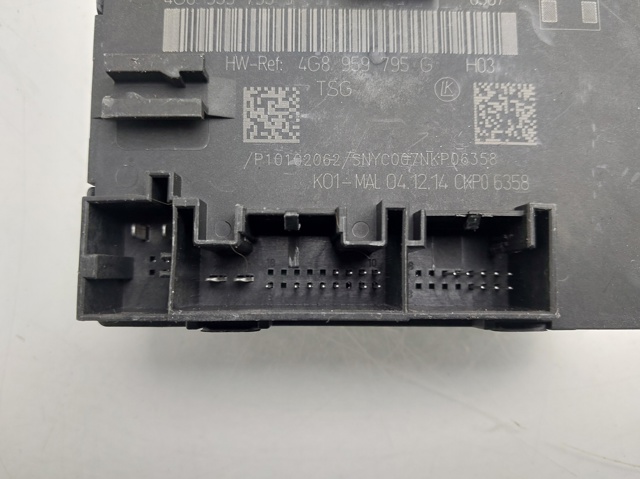 4G8959795G VAG  en stock Huelva