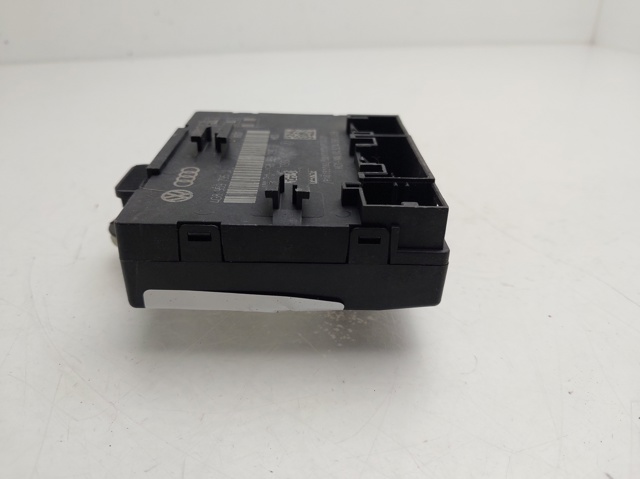 4G8959795G VAG  en stock Huelva