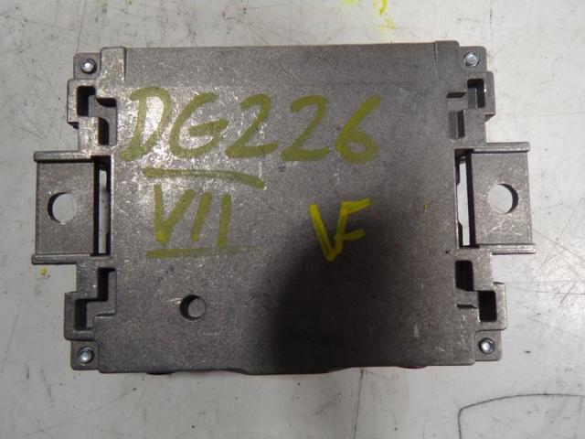 VAG 4H0035456 Amplificador de señal de antena  en stock Salamanca