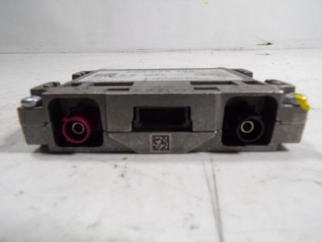 VAG 4H0035456 Amplificador de señal de antena  disponible España