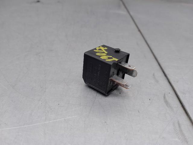 4H0951253A Relé del ventilador  comprar en Zaragoza