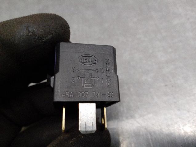 4H0951253A Relé ventilador comprar Almería