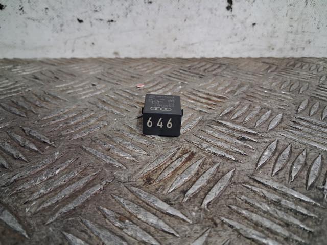 4H0951253C Relé de arranque comprar Almería