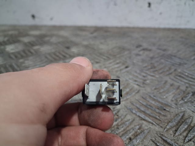 VAG 4H0951253C Relé de arranque  comprar en Ponferrada