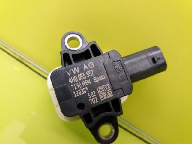4H0955557 Sensor de airbag delantero  en stock Sabadell