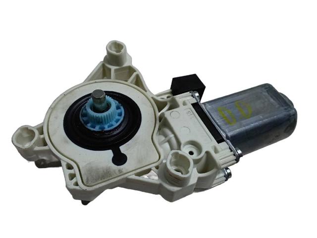 VAG 4K0959802 Motor del elevalunas de la puerta delantera derecha  disponible Valladolid