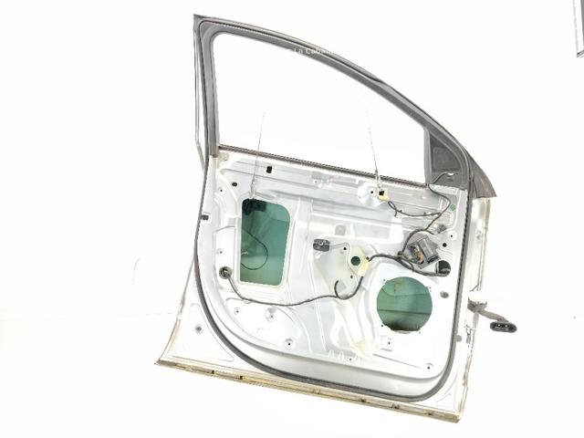 4L0831051A Puerta delantera izquierda  en stock Granada