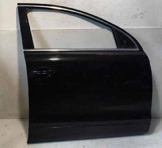 4L0831052A Puerta delantera derecha  disponible Málaga