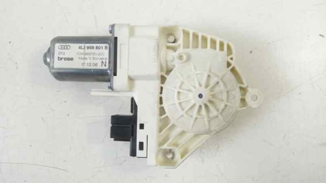 4L0959801B Motor del elevalunas de la puerta trasera izquierda  disponible Málaga