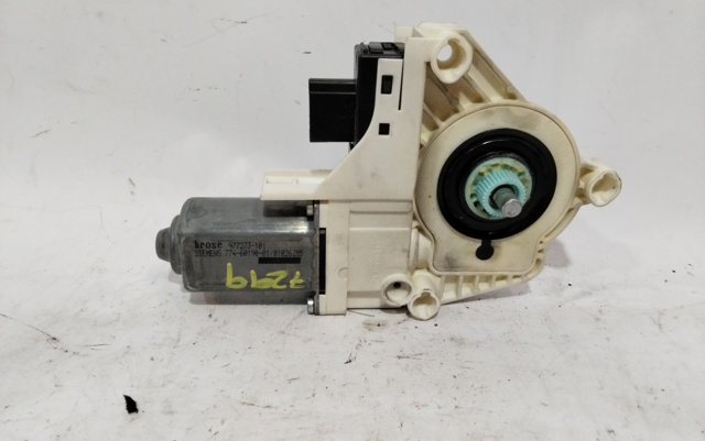 4L0959801B Motor del elevalunas de la puerta trasera izquierda  disponible Burgos