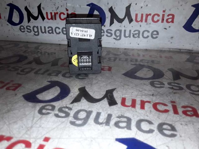 4L1927123A Botón de encendido del sensor de aparcamiento  disponible Málaga