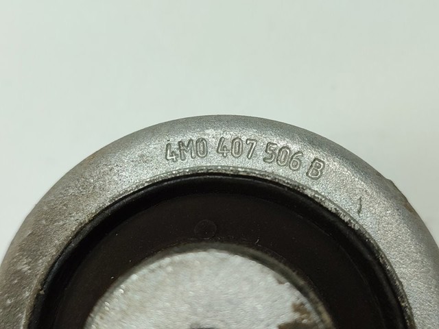 4M0407506B VAG Brazo superior derecho de la suspensión delantera  disponible Ourense