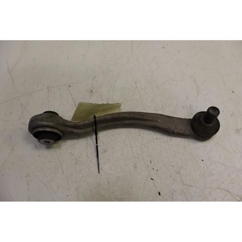 4M0407510B Brazo superior derecho de la suspensión delantera  disponible Málaga