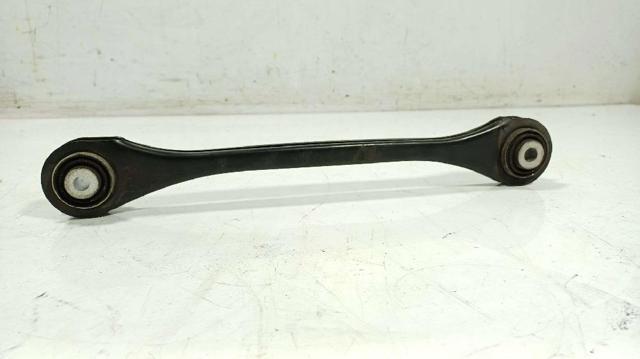 VAG 4M0505292D Brazo transversal derecho de suspensión trasera  disponible Valladolid