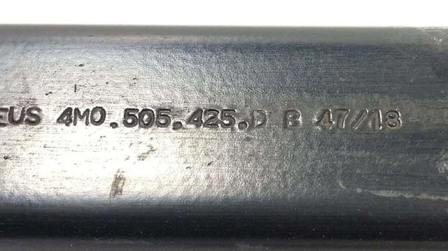4M0505292D Brazo transversal derecho de suspensión trasera  en stock Castellón