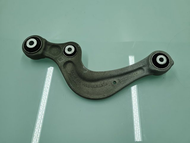 4M0505361G VAG Brazo superior de suspensión trasera izquierdo/derecho  disponible Alicante