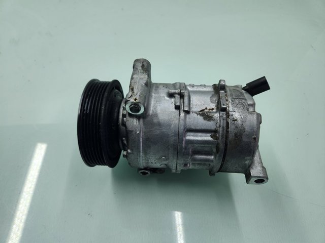4M0816803 Compresor de aire acondicionado  en stock Granada