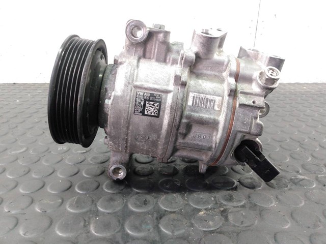 4M0816803 Compresor de aire acondicionado  en stock Castellón