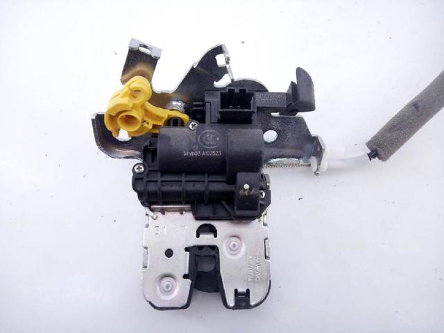 VAG 4M0827506D Cerradura de maletero  en stock Valencia