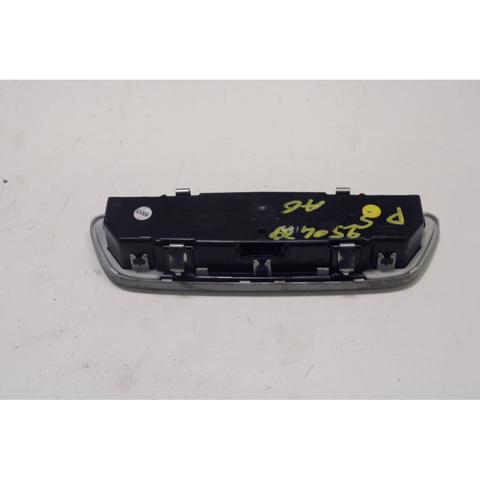 4M0947111 Luz interior trasera  comprar en Reus