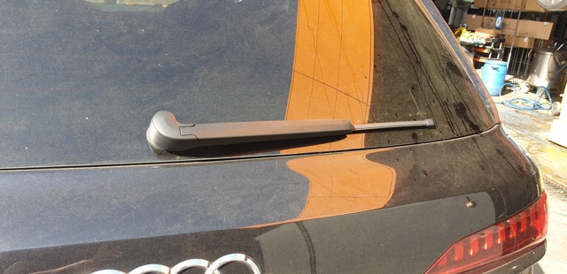 Brazo del limpiaparabrisas, lavado de parabrisas, luna trasera 4M0955407A1P9 VAG/Audi