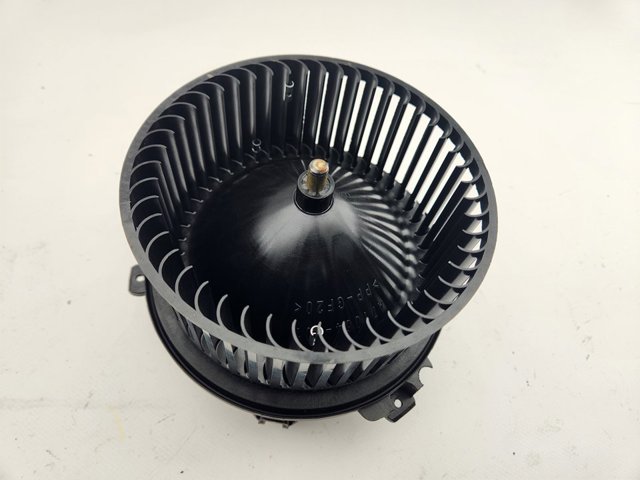 4M1820021C Motor del ventilador del calefactor  disponible Burgos
