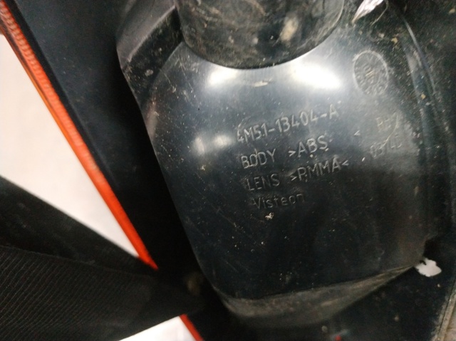 4M5113404A Piloto trasero derecho  disponible Málaga