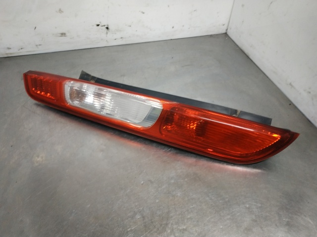 4M5113405A FORD Piloto trasero izquierdo  disponible Alicante