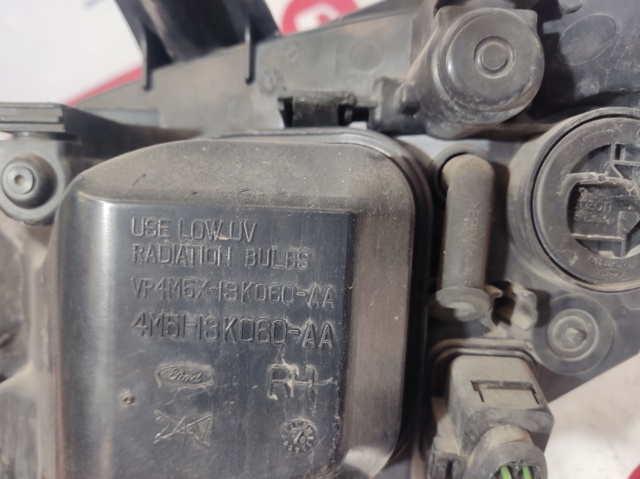 FORD 4M5113K060AA Cubierta de faro derecho  comprar en Albacete