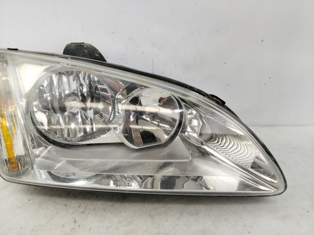 4M5113W029AF Faro derecho  en stock Sabadell