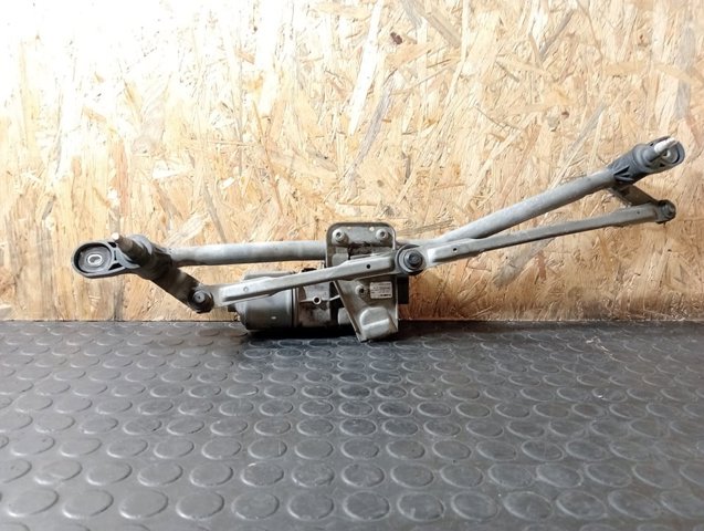 MAZDA 4M5117508AA Motor del limpiaparabrisas  disponible España