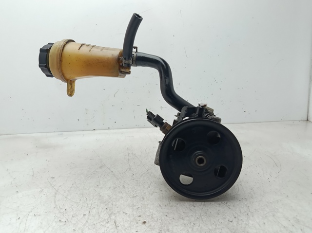 Bomba de dirección hidráulica V50  familiar (2004-2012) original desde 126,66 €
