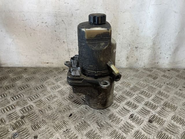 4M513K514AD FORD Bomba de dirección asistida  comprar en Oviedo