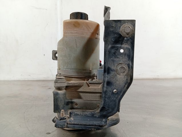 4M513K514BD Bomba de dirección asistida  disponible Utrera
