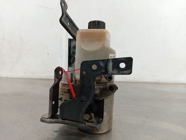 FORD 4M513K514BD Bomba de dirección comprar Tarragona