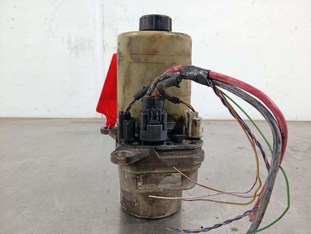 4M513K514CA Bomba de dirección asistida  disponible Burgos