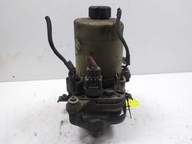 FORD 4M513K514CA Bomba de dirección comprar Pamplona