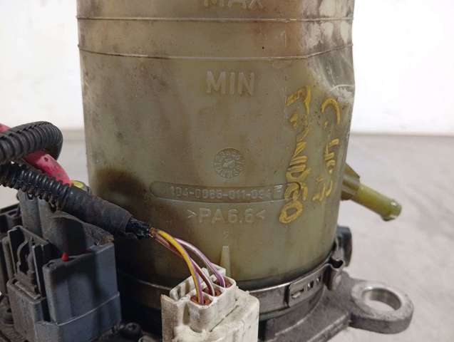 4M513K514CA FORD Bomba de dirección asistida  comprar en Jaén
