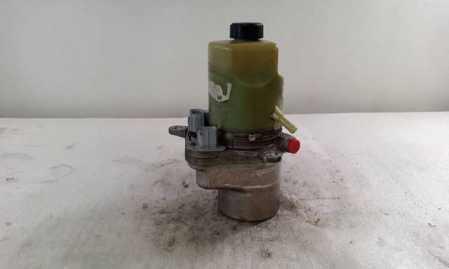 FORD 4M513K514CC Bomba de dirección asistida  comprar en Murcia
