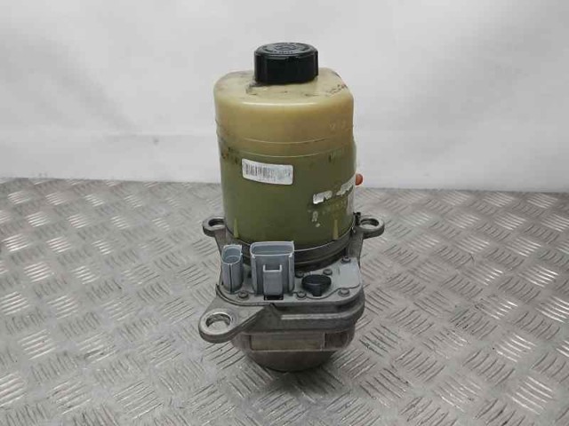 FORD 4M513K514DA Bomba de dirección asistida  comprar en Ponferrada