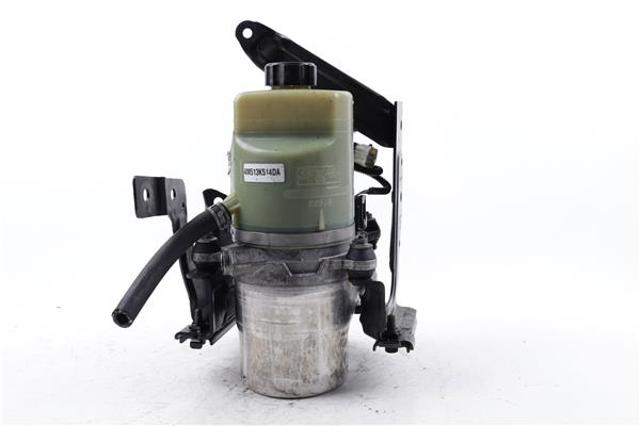 FORD 4M513K514DA Bomba de dirección  en stock Salamanca