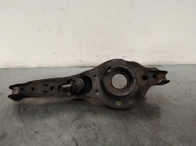 Aislador de resorte trasero inferior de goma 4M515599AA FORD